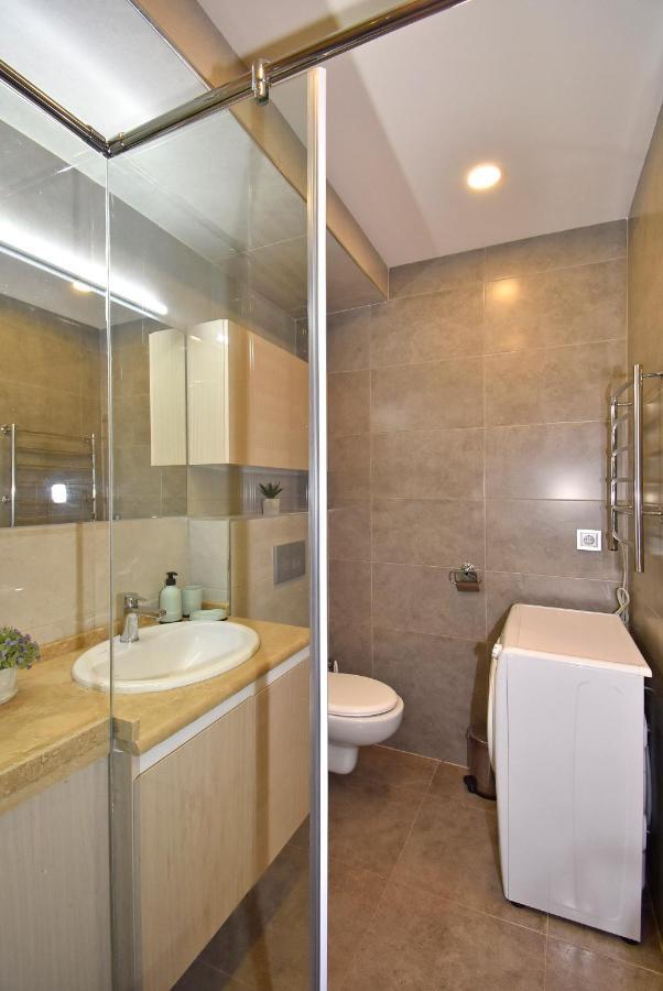 Home4You Apartments On Koghbatsi Erivan Exterior foto