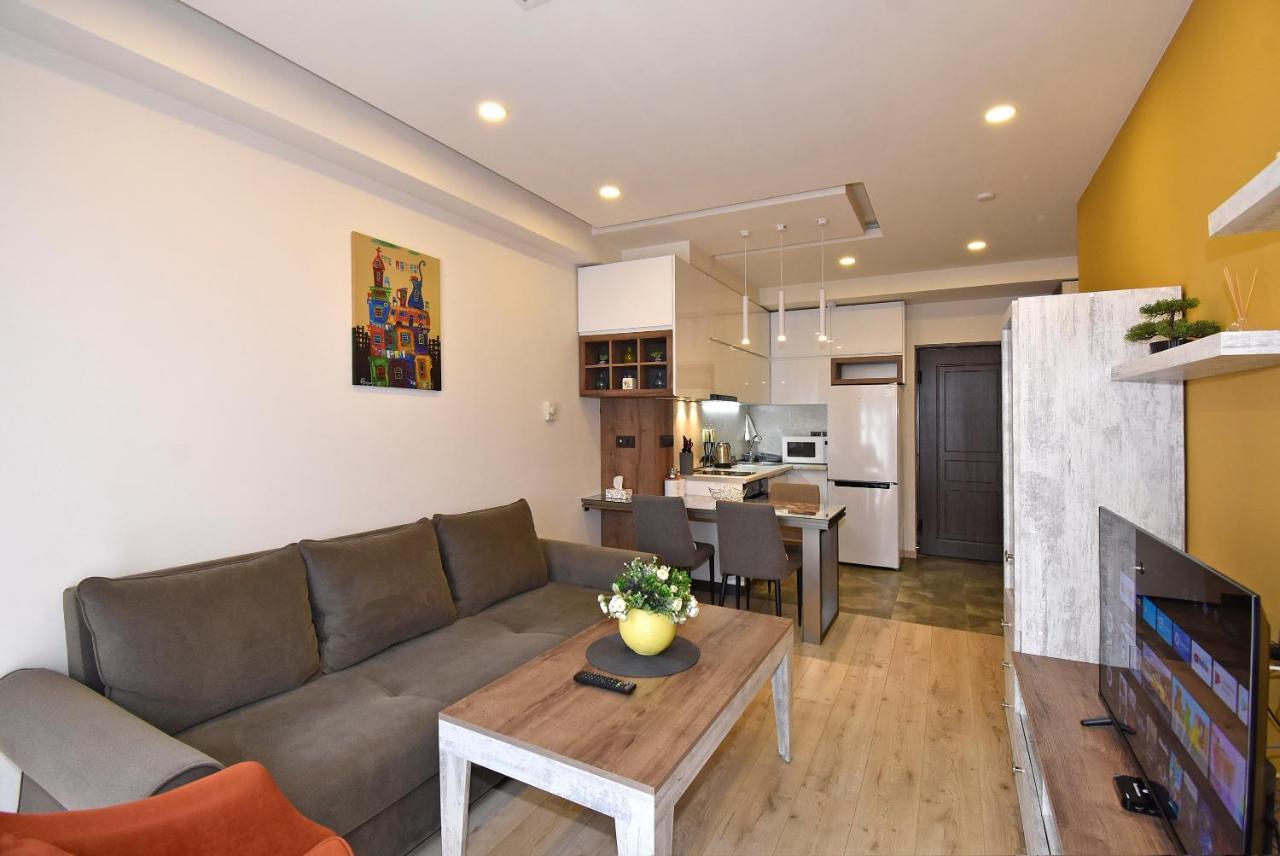 Home4You Apartments On Koghbatsi Erivan Exterior foto