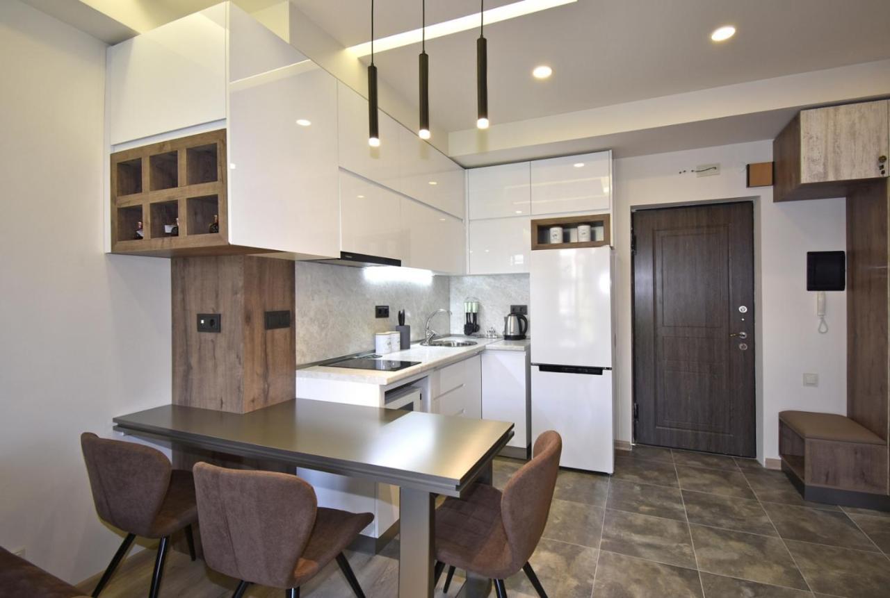 Home4You Apartments On Koghbatsi Erivan Exterior foto